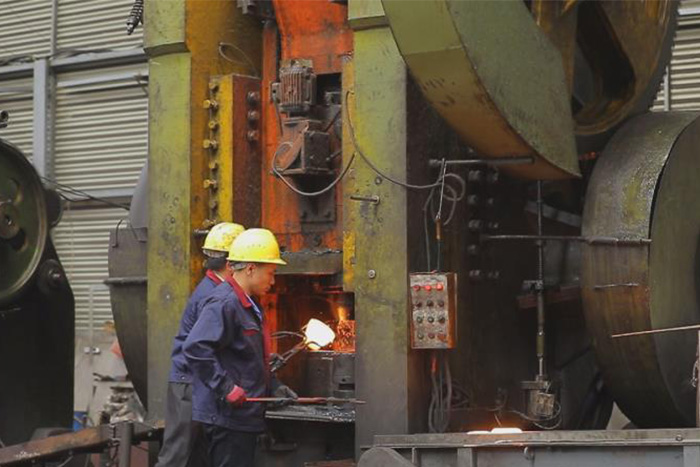 北流网架配件车间